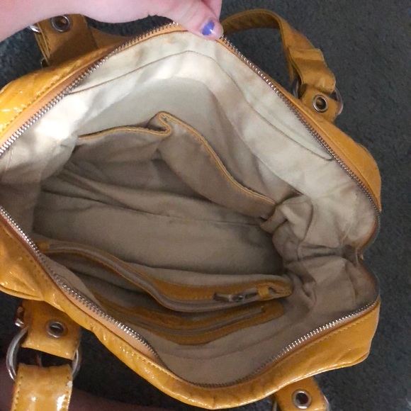 Yellow CLN purse - Picture 3 of 3